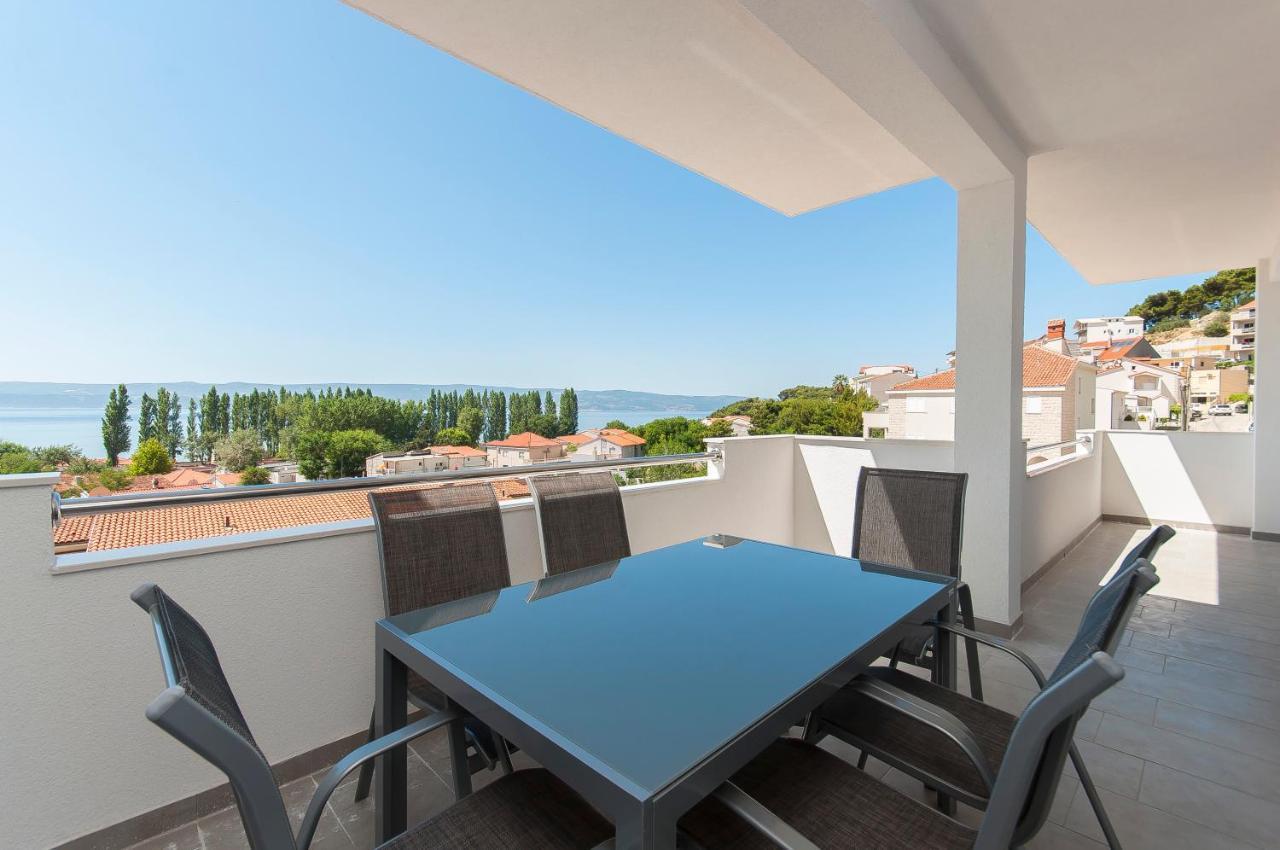 Apartman Mira- Оміш Екстер'єр фото